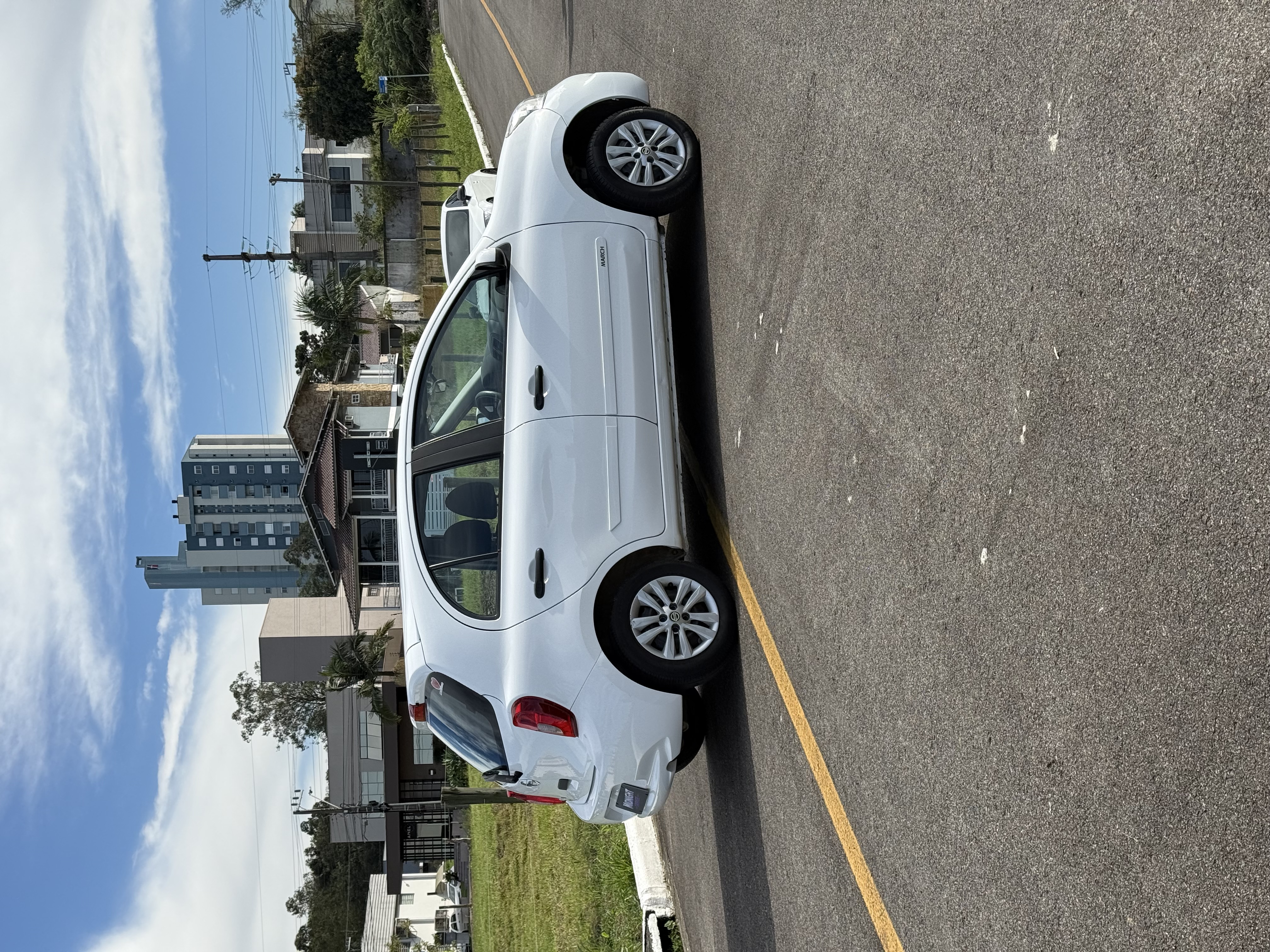 Nissan March S 1.0 manual, foto 3
