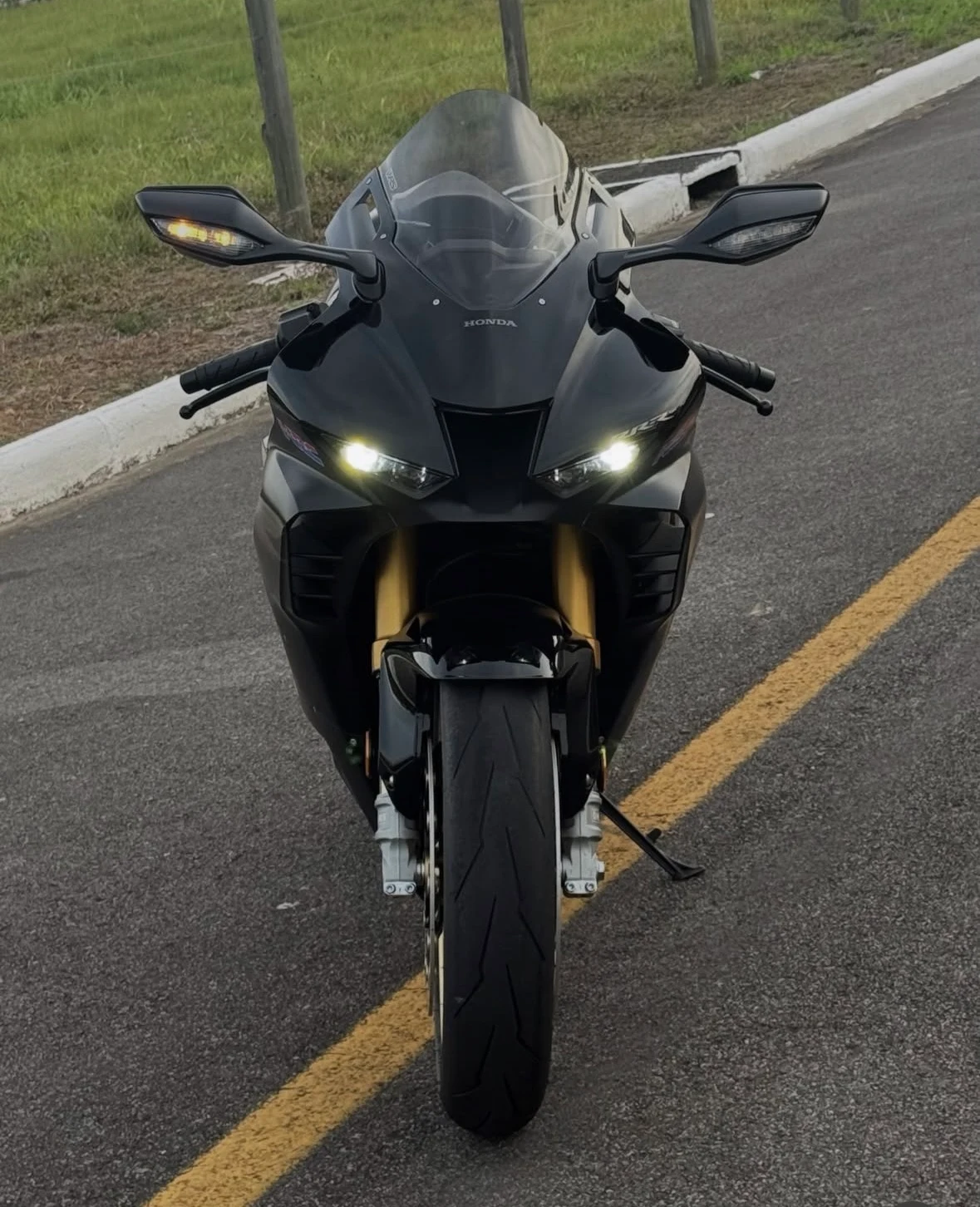 Honda CBR 1000RR-R Fireblade SP, foto 3