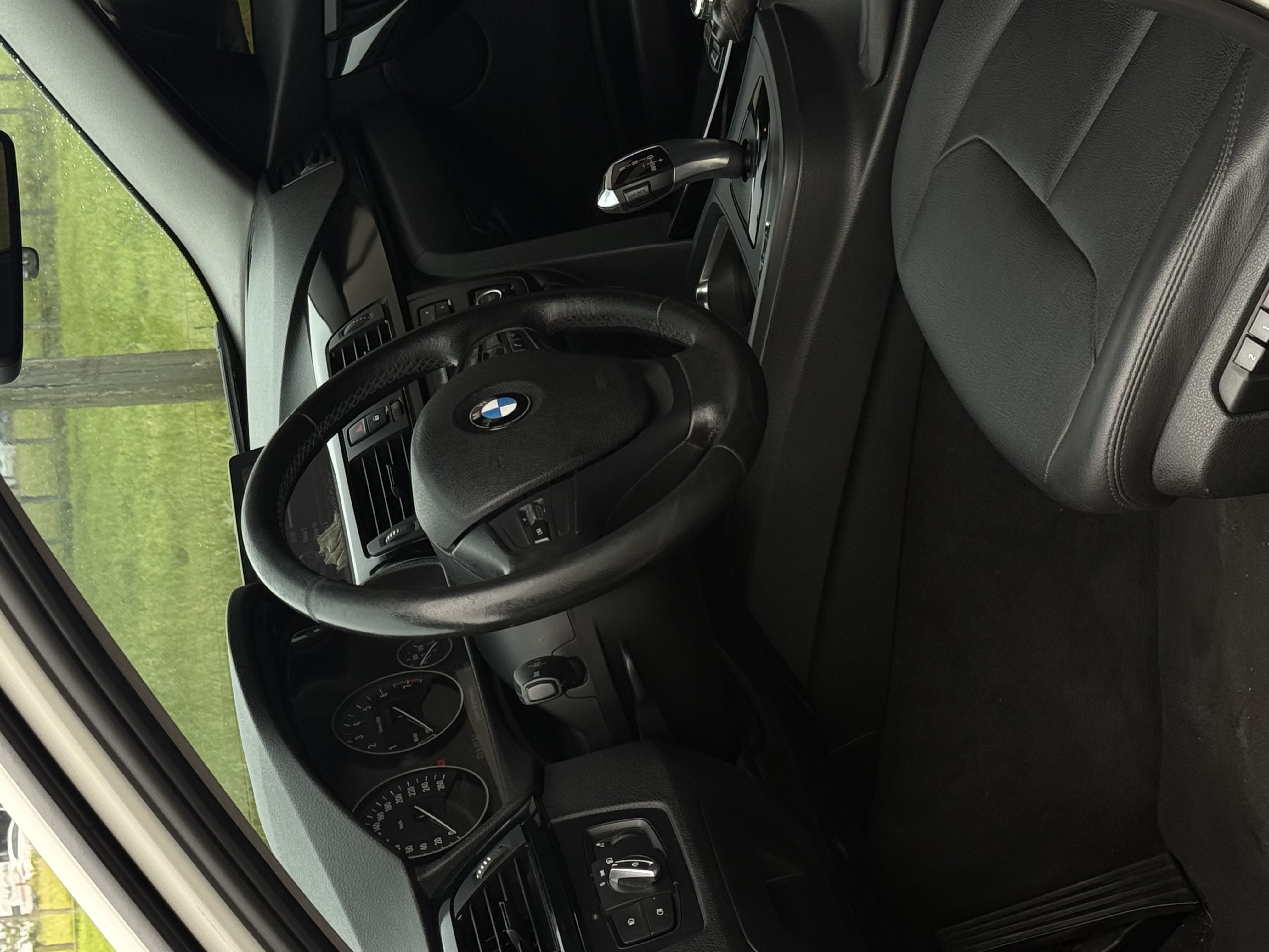 BMW 320i Sport GP 2013, foto 8